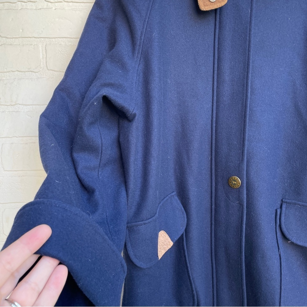 Vintage Wool Blend Navy Coat with Cream Collar longer style - Picture 4 of 13